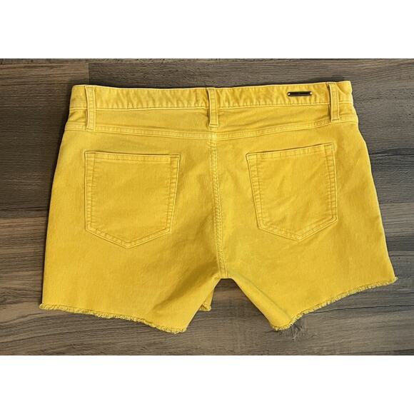 Carve Designs Shorts Women’s Size 6 Oahu Low Rise Carve Mustard Gold Outdoors - Picture 2 of 8